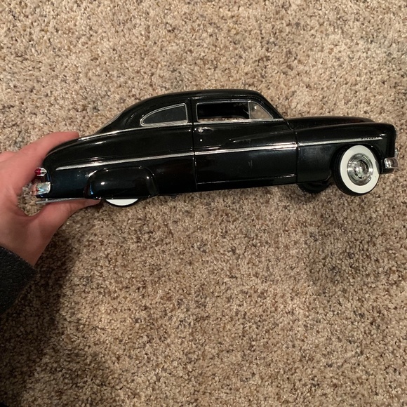 James Dean Model 1949 Mercury Coup - Picture 3 of 12